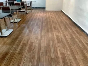 customized-vinyl-flooring-500x500